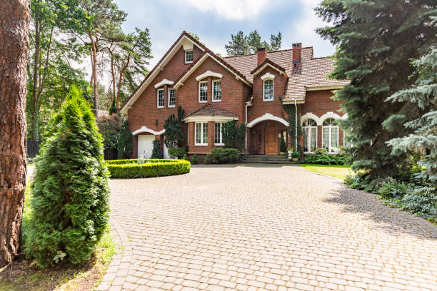 Reasons to Select Us for Your Driveway Paving Requirements in St Petersburg, FL